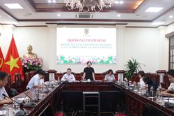 Đề xuất luật h&oacute;a quy định cấm thuốc l&aacute; điện tử, thuốc l&aacute; nung n&oacute;ng