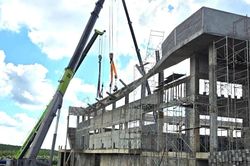 Nhà thi đấu hơn 22 tỷ đồng bất ngờ sập một phần khi chưa hoàn thành