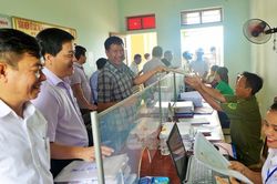 Bộ Nội vụ đang nghiên cứu, tiếp tục đề xuất chính sách tiền lương cho cán bộ, công chức