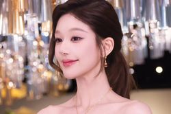 Triệu Lộ Tư ngừng giả vờ