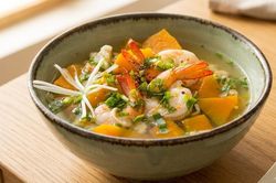 Cách nấu canh bí đỏ thanh mát, bổ dưỡng cho cả nhà