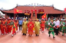Độc đáo lễ hội miền biển Quảng Ninh
