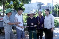 Chính quyền giao đất khi mặt bằng chưa sạch, người dân vướng vào tình cảnh trớ trêu