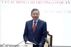 Tổng B&iacute; thư, Chủ tịch nước l&agrave;m việc với Tập thể Ban Thường vụ Đảng ủy Bộ Ngoại giao