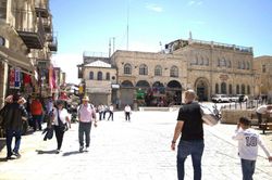 Israel bước vào đợt nắng nóng cực đoan, nhiệt độ nhiều nơi lên gần 50°C