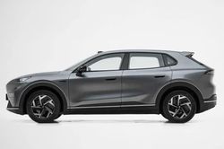 SUV hạng C công suất 272 mã lực, trang bị cảm biến LiDAR, giá chưa tới 500 triệu đồng