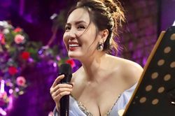 Ca sĩ Phương Linh không được phép hát nhạc của Hari Won