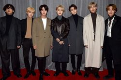 Quan chức liên quan đến GRAMMY cáo buộc BTS 'lợi dụng truyền thông'