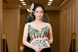 Nhật Kim Anh gây chú ý với thần thái quyền lực trong hình ảnh mới