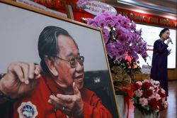 To&agrave;n cảnh lễ trao Giải thưởng Trần Văn Kh&ecirc; 2026: T&ocirc;n vinh những người giữ mạch nguồn &acirc;m nhạc d&acirc;n tộc