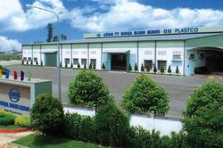 Doanh nghiệp nhựa 'thoát hiểm'