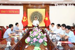 Tập trung nguồn nhân lực phục vụ nhiệm vụ phát triển khoa học, công nghệ, đổi mới sáng tạo và chuyển đổi số trong hệ thống cơ quan Đảng các cấp