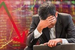 Khối ngoại bán ròng phiên cuối tháng 7, nhưng chi gần 300 tỷ đồng vào cổ phiếu VCB