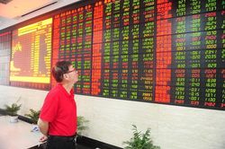 Chứng kho&aacute;n Trung Quốc sắp ho&agrave;n tất th&aacute;ng giảm mạnh nhất trong 1 thập kỷ