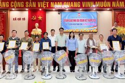 Trao 72 nhà Đại đoàn kết cho hộ khó khăn ở An Giang