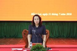 Ph&oacute; B&iacute; thư Thường trực Tỉnh ủy Bắc Ninh Nguyễn Thị Hương l&agrave;m việc với Ban Thường vụ Đảng ủy phường Bồng Lai v&agrave; Đ&agrave;o Vi&ecirc;n