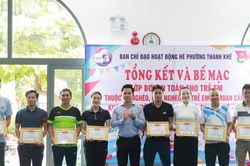 30 học sinh phường Thanh Khê hoàn thành chương trình học bơi miễn phí