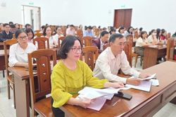 Phường Pleiku hướng dẫn nghiệp vụ kê khai, thẩm tra lý lịch người xin vào Đảng