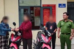 Hy hữu: Hai phụ nữ liên tiếp lấy nhầm xe máy khi đi chợ