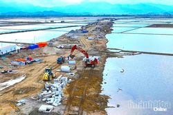 Tăng tốc các dự án đầu tư công