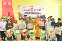 Xã Mỹ Sơn bàn giao 6 căn nhà Đại đoàn kết cho hộ khó khăn