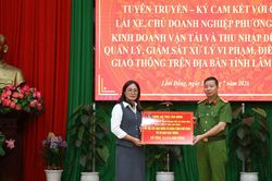 Hơn 100 doanh nghiệp vận tải Lâm Đồng ký cam kết bảo đảm an toàn giao thông