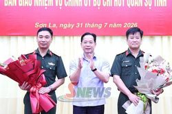Hội nghị bàn giao nhiệm vụ Chính ủy Bộ CHQS tỉnh Sơn La
