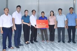 Khánh thành nhà 'Đại đoàn kết' tại xã Bình Thành