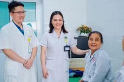 Khoảng 94,4 triệu lượt người kh&aacute;m, chữa bệnh bảo hiểm y tế trong 6 th&aacute;ng đầu năm