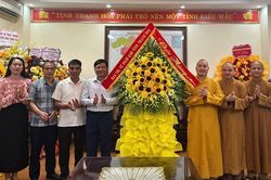 Thanh Hóa: Ban Trị sự GHPGVN tỉnh thăm Ban Tuyên giáo và Dân vận, Sở Dân tộc và Tôn giáo tỉnh