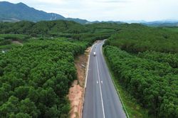Đề xuất ứng trước chi phí dự phòng đầu tư trạm dừng nghỉ trên cao tốc La Sơn - Hòa Liên