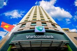 Khối ngoại chi hơn 270 tỷ đồng gom cổ phiếu Vietcombank sau kết quả kinh doanh bứt tốc