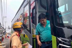 TP. Hồ Chí Minh: Xử lý nghiêm vi phạm trong hoạt động vận tải đường bộ