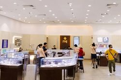 PNJ lỗ kỷ lục vì trích lập dự phòng mua lại kim cương