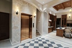 Có nên lắp thang máy trong nhà ngay từ khi xây dựng?