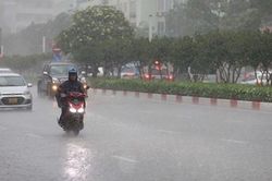 Dự báo thời tiết hôm nay 31/7: Cả nước có mưa dông, nhiều nơi mưa rất to trên 100mm