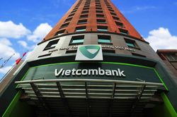 Vietcombank lãi 29.222 tỷ đồng, nợ xấu nhóm 4 tăng gấp 5,5 lần sau 6 tháng
