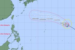 Siêu bão Dolphin có thể vượt qua cấp 17, mạnh tương đương siêu bão Sinlaku