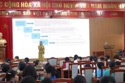 'Cầu nối' giúp tình làng nghĩa xóm bền chặt