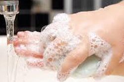 6 thói quen nhỏ giúp hạn chế bệnh mùa mưa