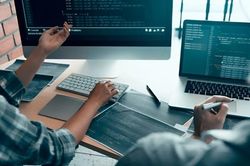 Người thôi chức vụ tại Bộ Khoa học Công nghệ bị hạn chế quản lý doanh nghiệp tới 2 năm?