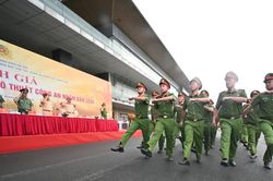 Từ mồ hôi rèn luyện ngoài giờ đến yêu cầu tinh nhuệ, xả thân vì nhân dân