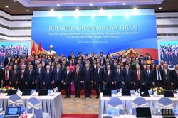 Đối ngoại-quốc ph&ograve;ng-an ninh phối hợp chặt chẽ bảo vệ lợi &iacute;ch quốc gia