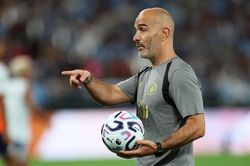 Maresca thua trận ra mắt Man City