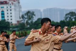 Hơn 3.000 cán bộ, chiến sĩ Công an Hà Nội tham gia tập huấn điều lệnh, quân sự, võ thuật