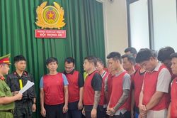 Phê chuẩn khởi tố 35 đối tượng 'Tổ chức đánh bạc' và 'Đánh bạc'