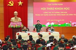 N&ecirc;u cao vai tr&ograve; gương mẫu của c&aacute;n bộ, đảng vi&ecirc;n trong c&ocirc;ng t&aacute;c tư tưởng, tuy&ecirc;n gi&aacute;o