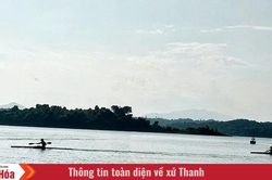 Chèo thuyền Kayak ở Bến En: Trải nghiệm giải nhiệt giữa đại ngàn xứ Thanh