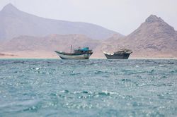 Houthi phủ nhận kế hoạch áp phí tàu qua Biển Đỏ