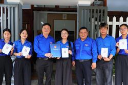 Tuổi trẻ Đà Nẵng đồng loạt ra quân mang dịch vụ công trực tuyến đến từng hộ dân